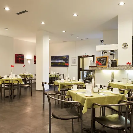 부루넨호프 시티 센터 3*