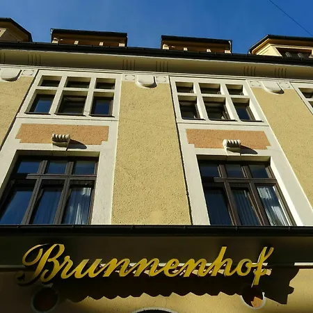 부루넨호프 시티 센터 3*