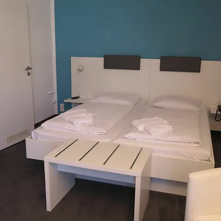 호텔 부루넨호프 시티 센터 3*