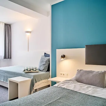 Ξενοδοχείο Brunnenhof Center 3*