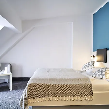 Brunnenhof Center Hotel