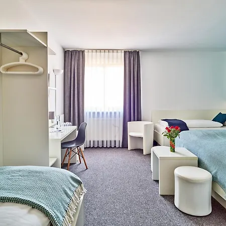 Brunnenhof Center Hotel 3*