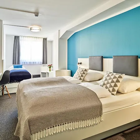 Hotel Brunnenhof Center 3*