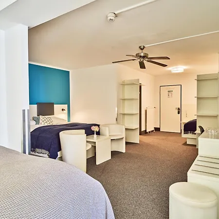 Brunnenhof Center 3*