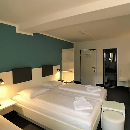 Brunnenhof Center Hotel