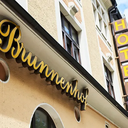 Brunnenhof Center Monachium