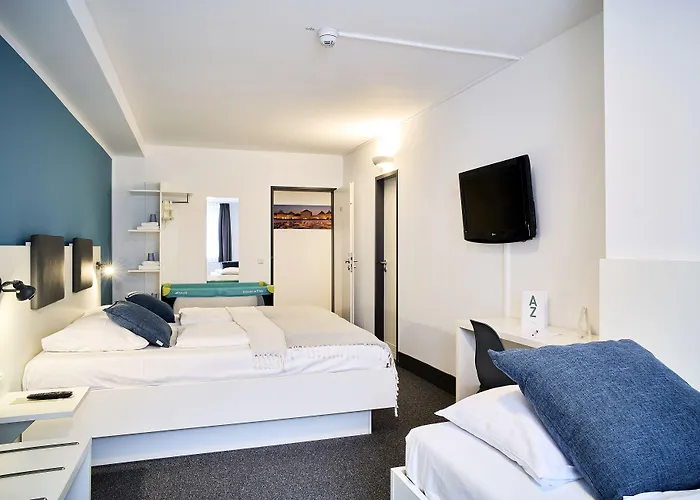Ξενοδοχείο Brunnenhof Center 3*
