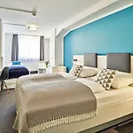 Brunnenhof Center 3*